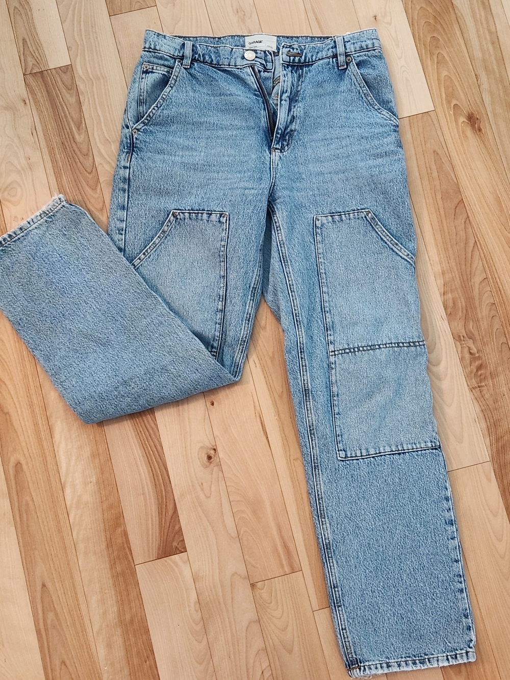 3/50$ ○ Light Blue Women's Carpenter Jeans ○ 29